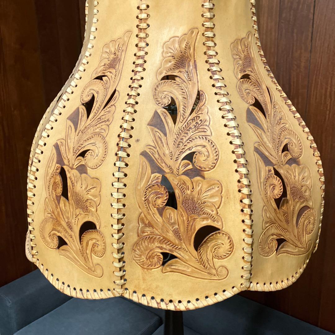 アンティーク　フロアランプ　カービング　本革