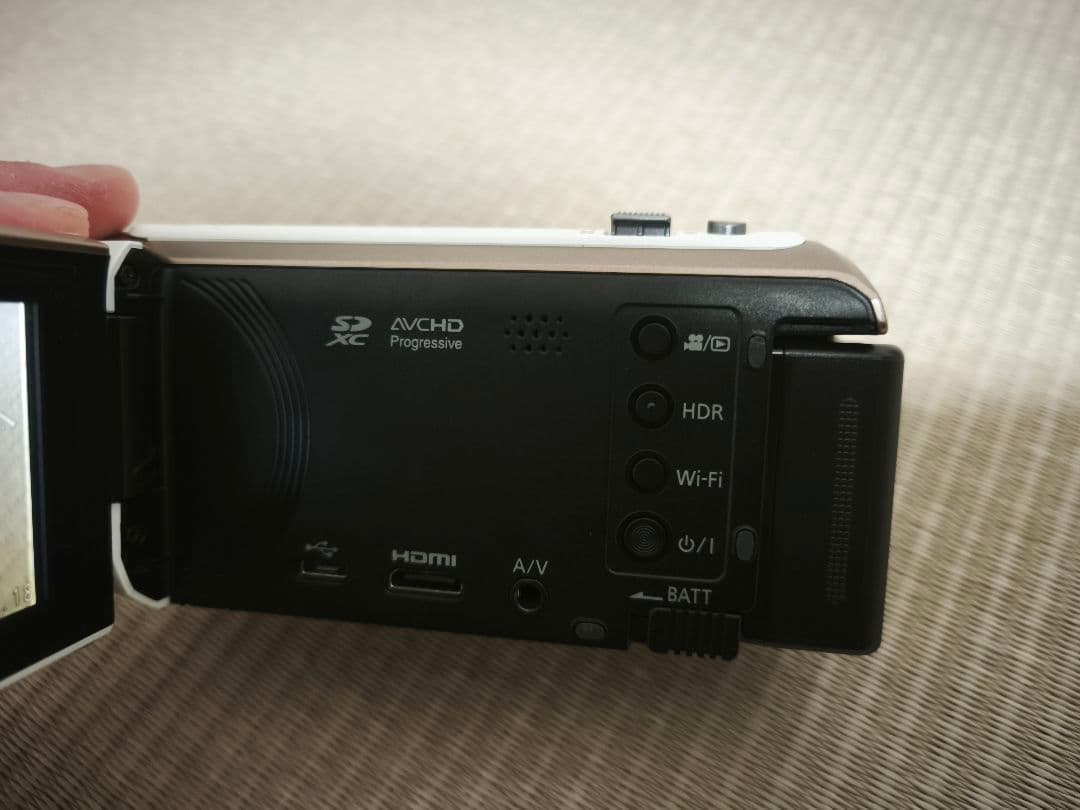 【美品】Panasonic HC-W580M 白