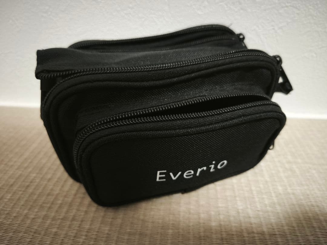 【美品】Panasonic HC-W580M 白