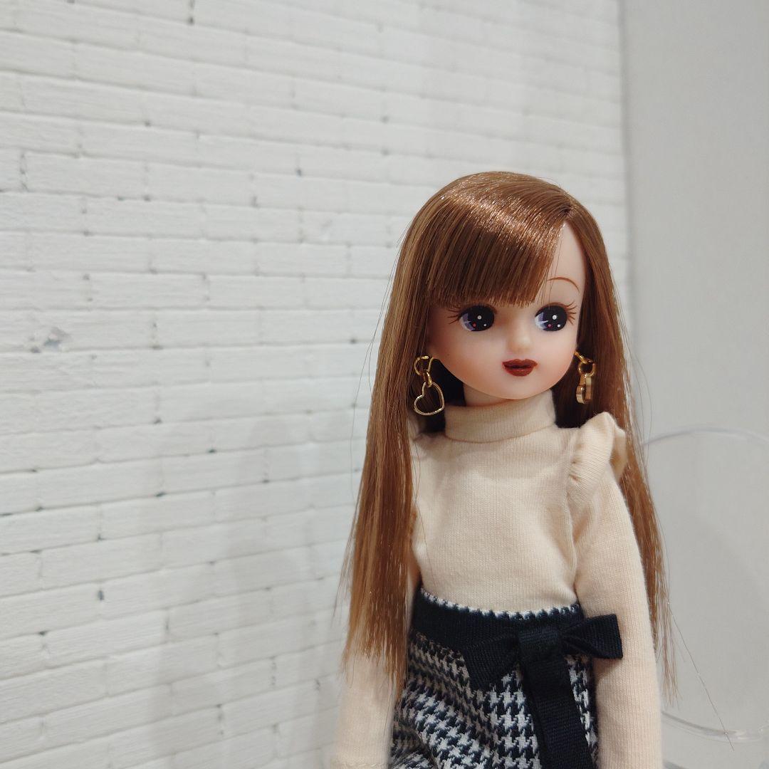 カスタムドール　ブラウンロング　可動ボディアウトフィットセット