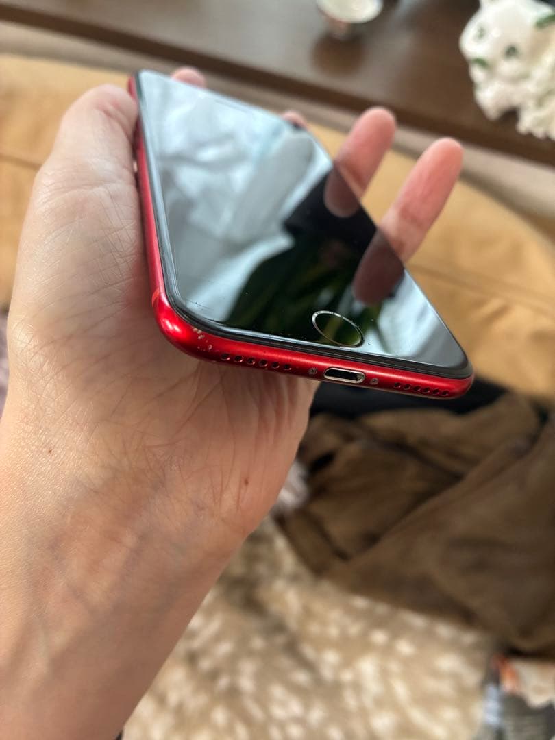 iPhone8 64gb レッド　バッテリー残77%