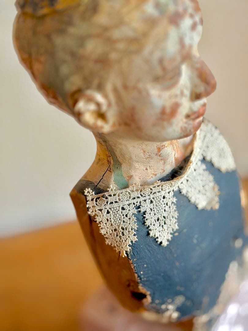 前川秀樹　像刻　「カローバラの井戸」　2008