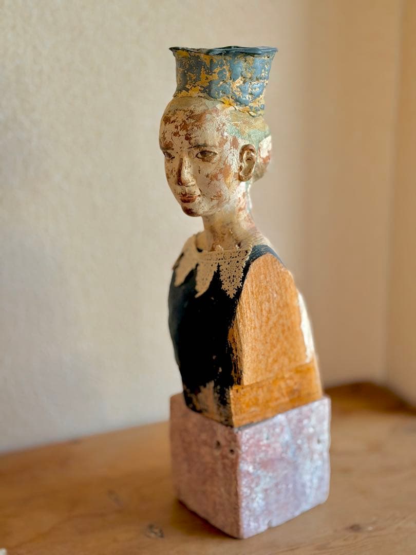 前川秀樹　像刻　「カローバラの井戸」　2008