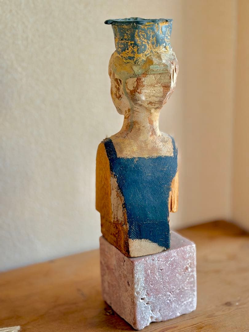 前川秀樹　像刻　「カローバラの井戸」　2008