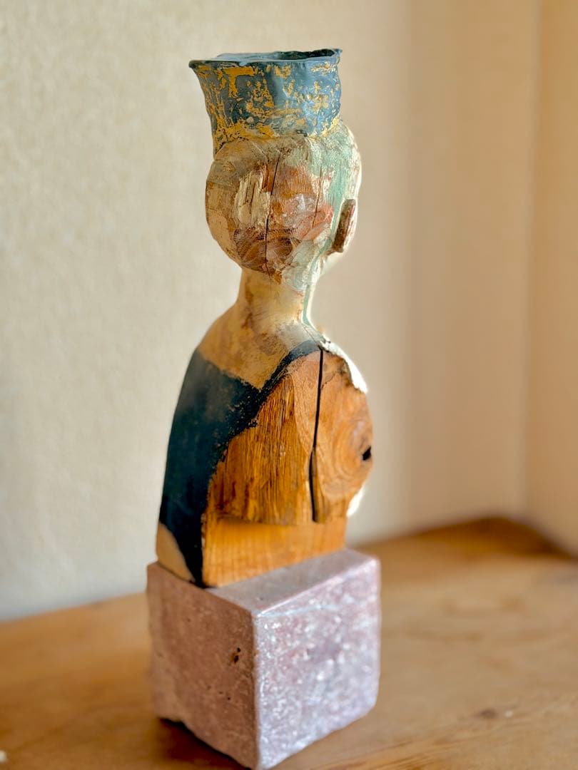 前川秀樹　像刻　「カローバラの井戸」　2008