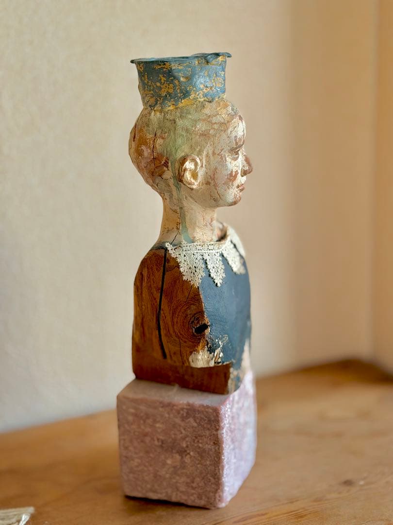 前川秀樹　像刻　「カローバラの井戸」　2008