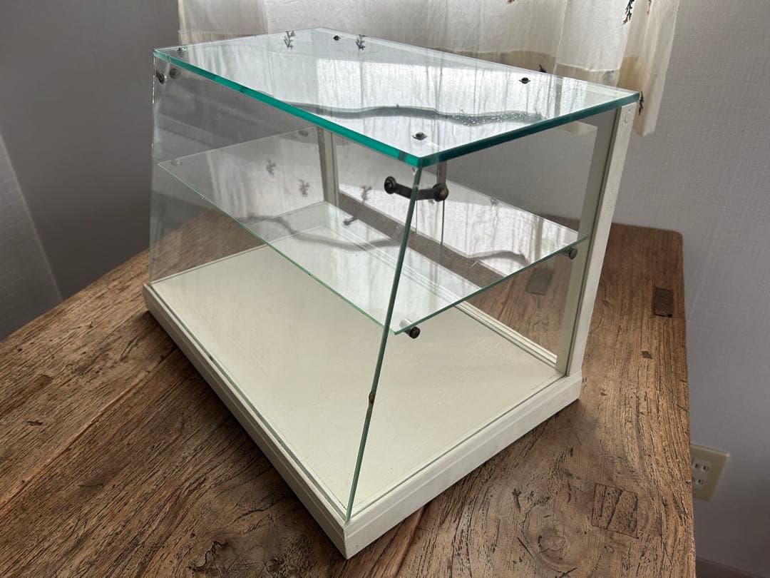 レトロ　台形ガラスショーケース