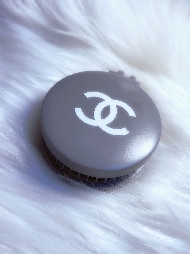 ✧︎*。CHANEL ミラーブラシ インナーロゴ入り チャコールグレー