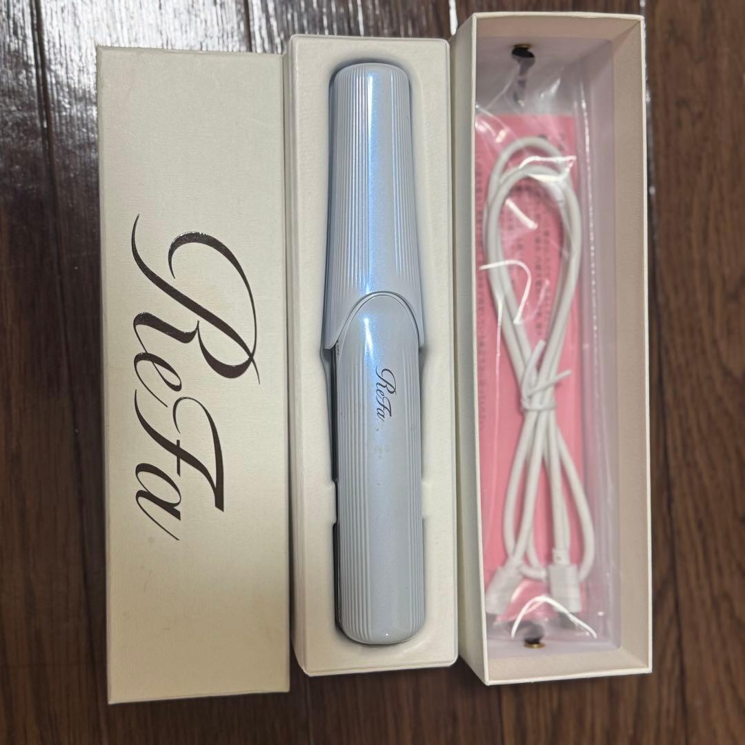 ReFa ヘアアイロン シルバー 箱ケース 充電ケーブル付き