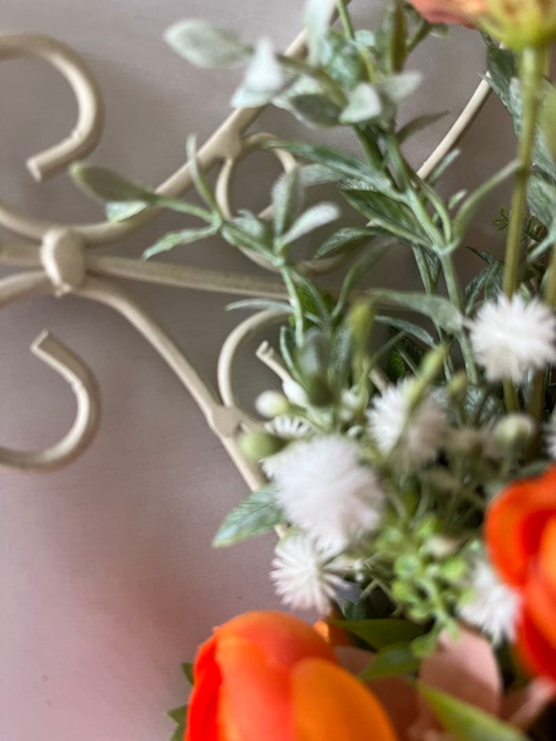 ハンドメイドアーティフィシャルフラワー　スプリングホワイトフレーム壁飾り⑤