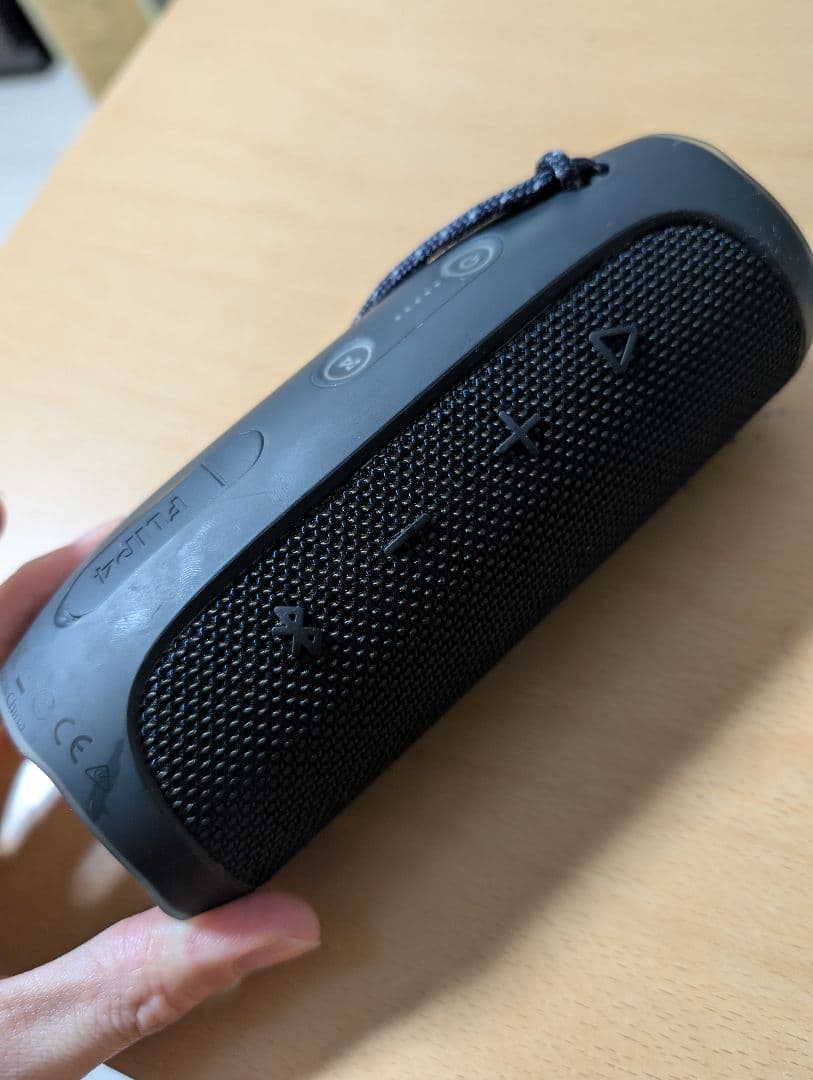 JBL flip4スピーカー
