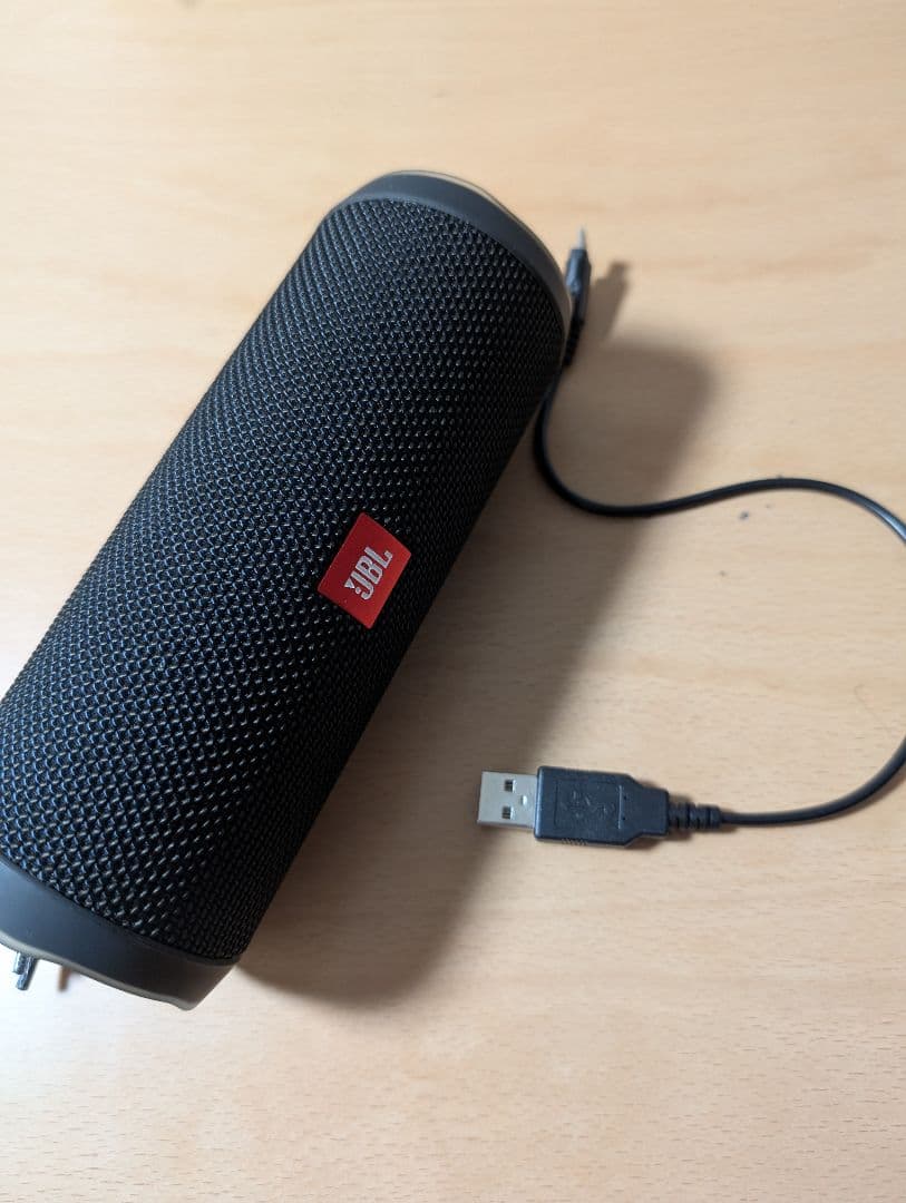 JBL flip4スピーカー