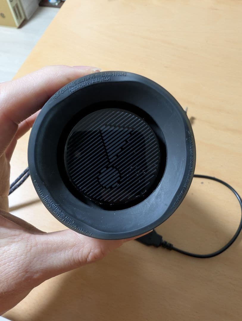 JBL flip4スピーカー