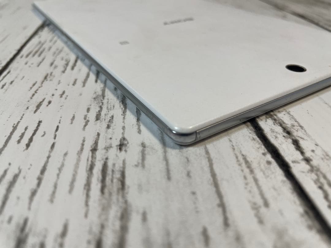 Xperia Z3 Tablet Compact Android11 カスタム