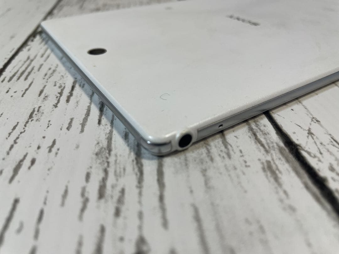 Xperia Z3 Tablet Compact Android11 カスタム