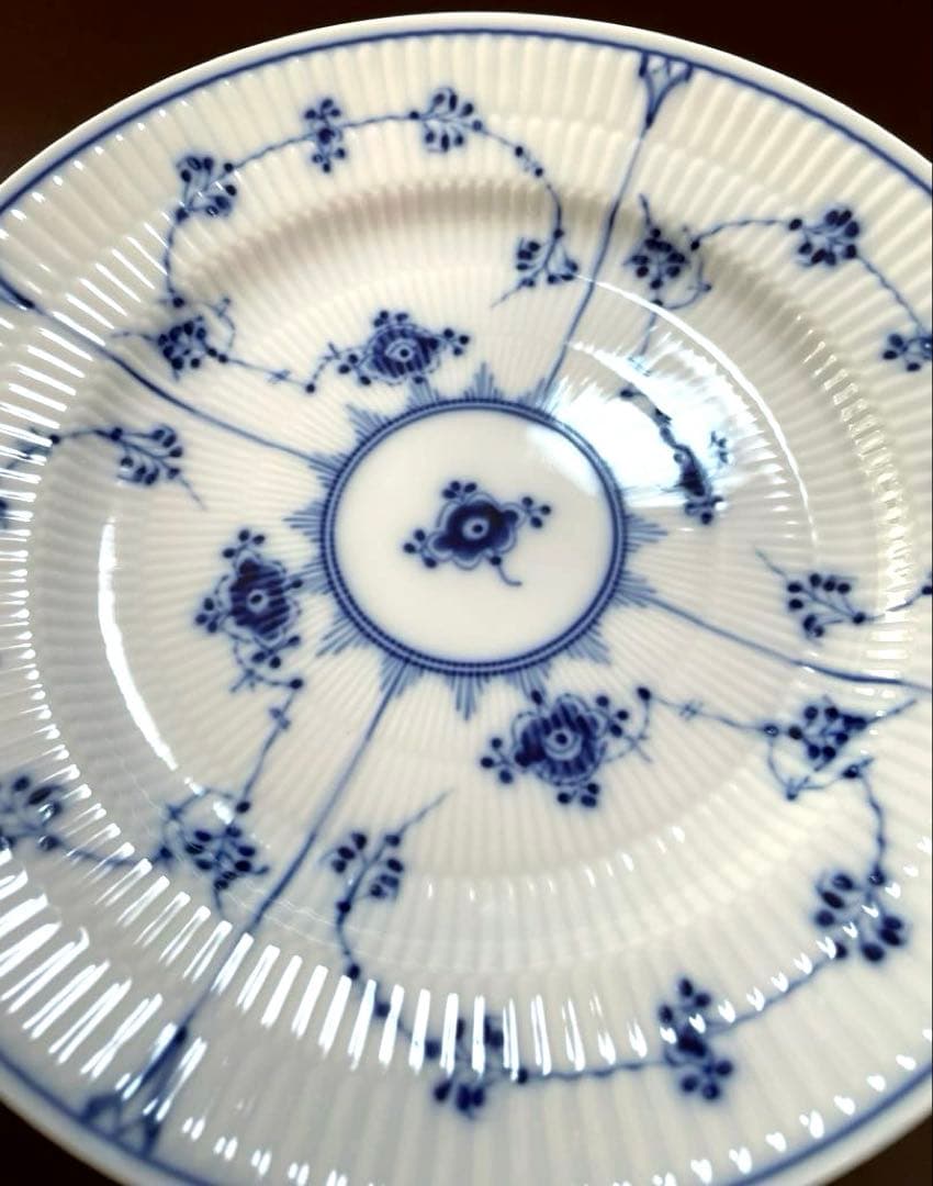 ロイヤルコペンハーゲンブルーフルーテッドプレインプレート21cm新品未使用