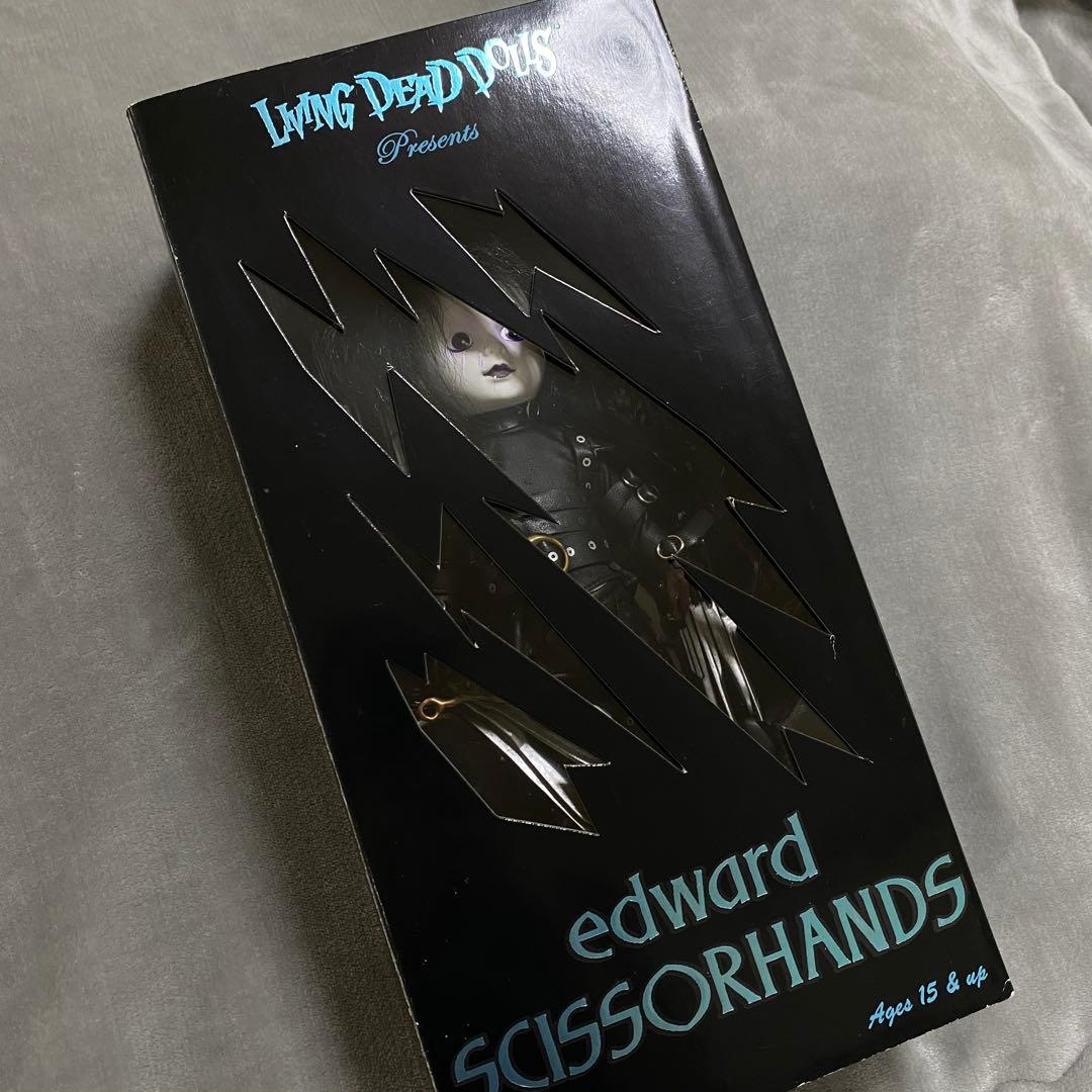 激レア　2005年　世界限定2000体　リビングデッドドールズ　シザーハンズ