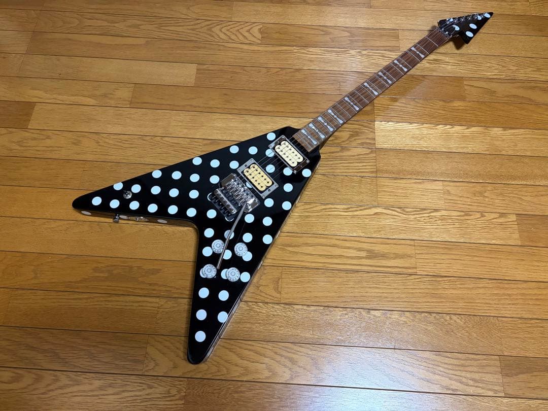 送料込 ランディ ローズ V型 ギター ポルカドット Randy Rhoads