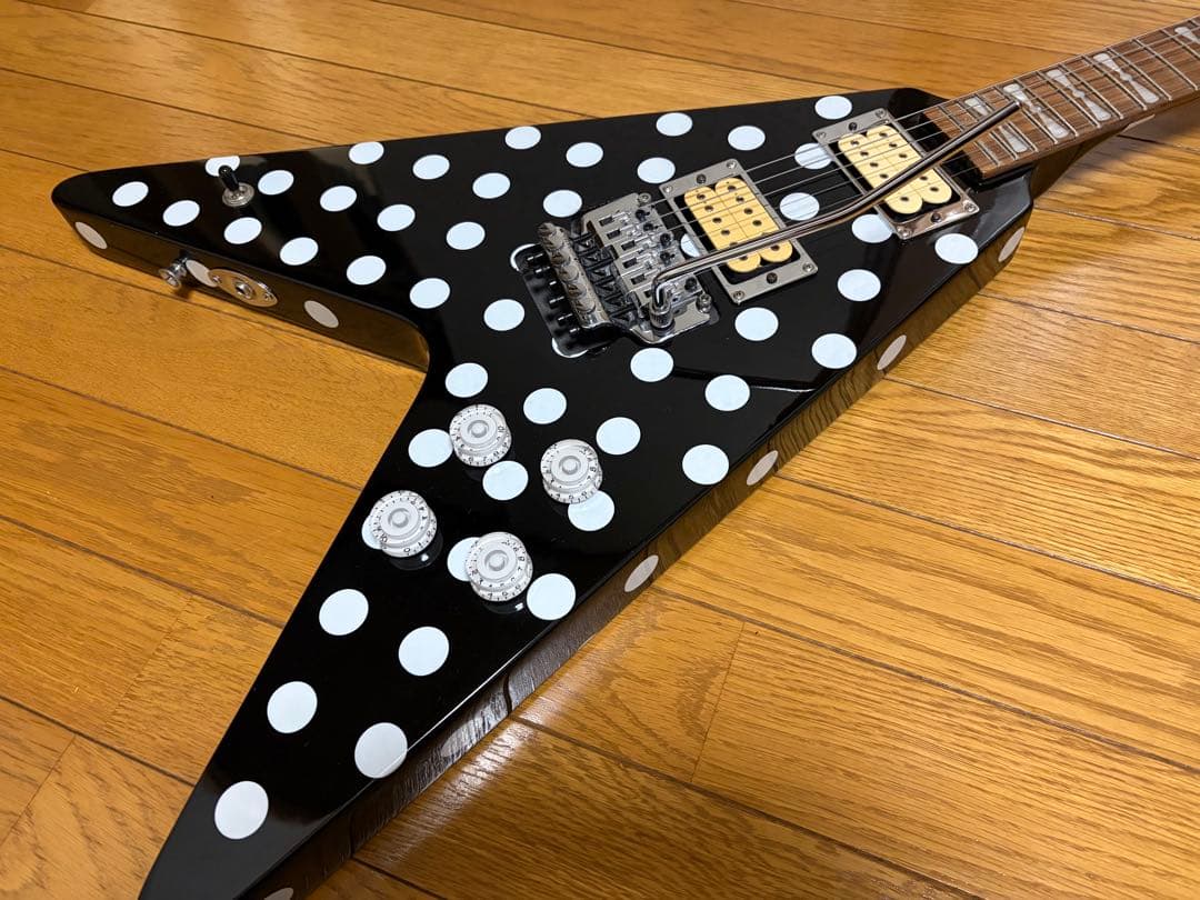 送料込 ランディ ローズ V型 ギター ポルカドット Randy Rhoads