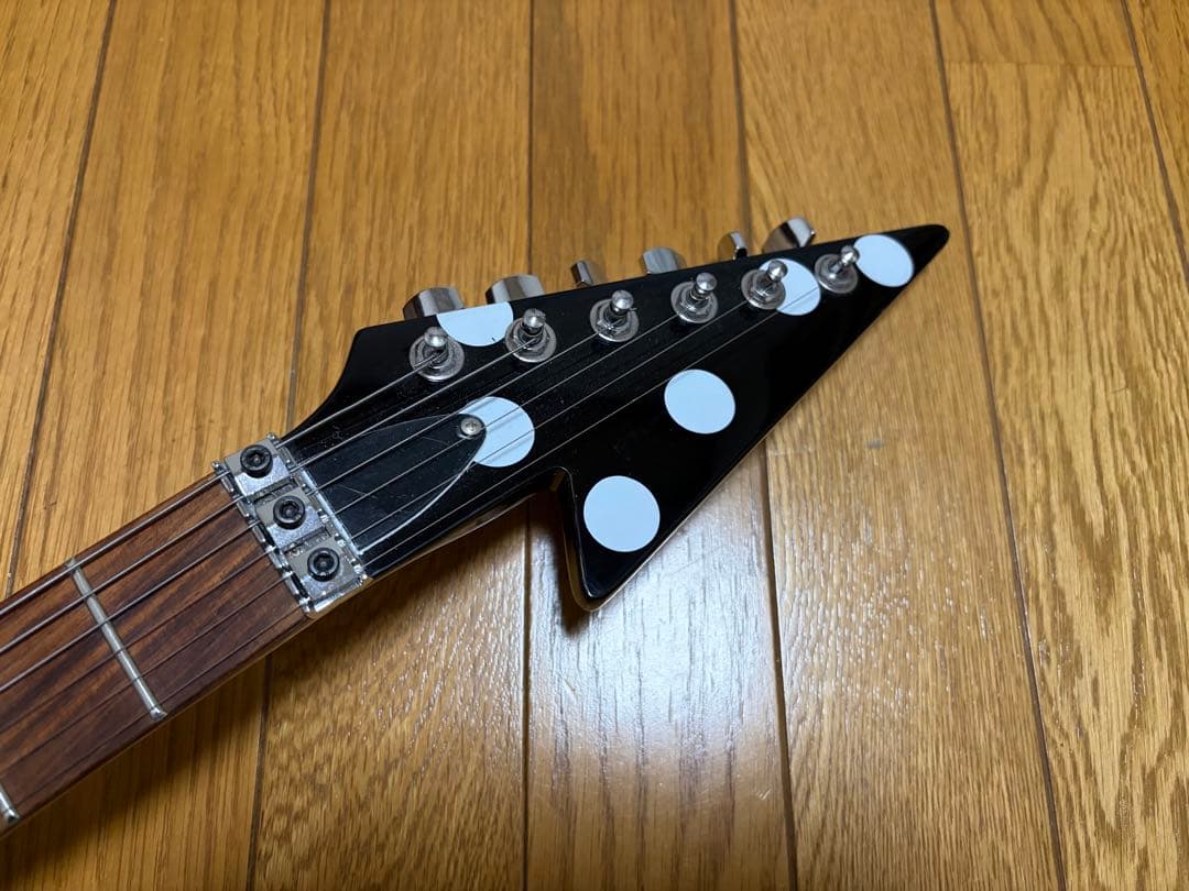 送料込 ランディ ローズ V型 ギター ポルカドット Randy Rhoads