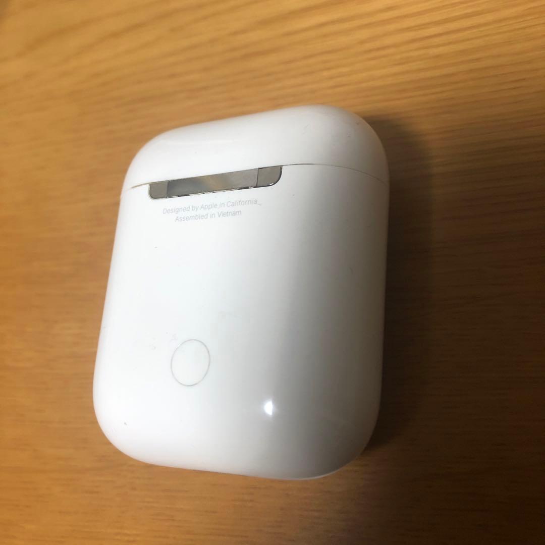 AirPods 充電ケース