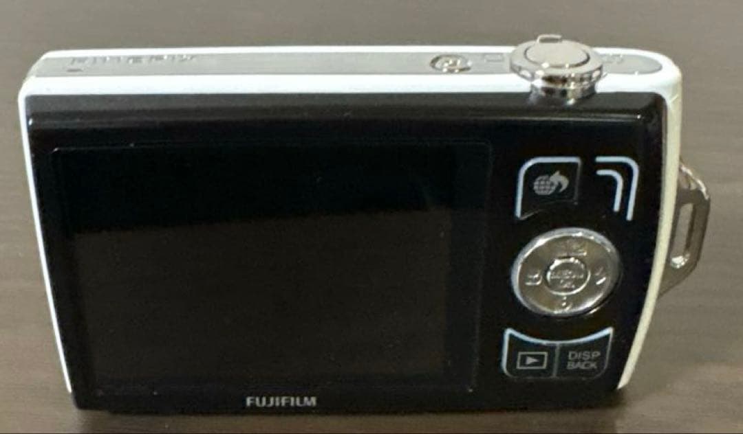 デジタルカメラ FinePix Z110 White