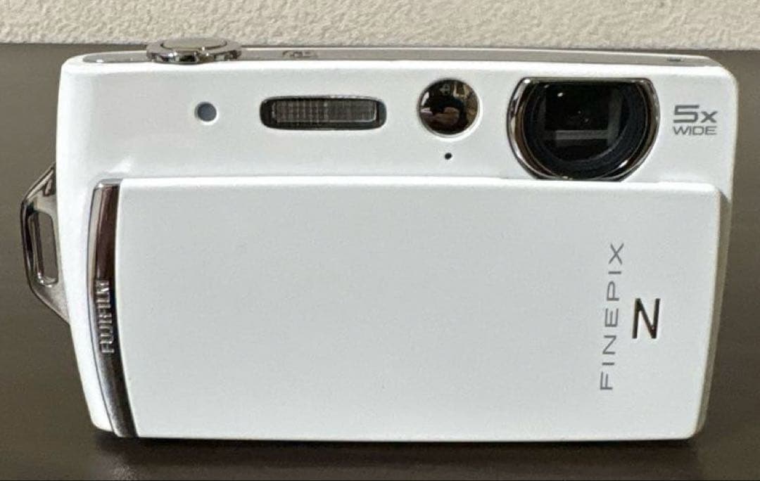 デジタルカメラ FinePix Z110 White