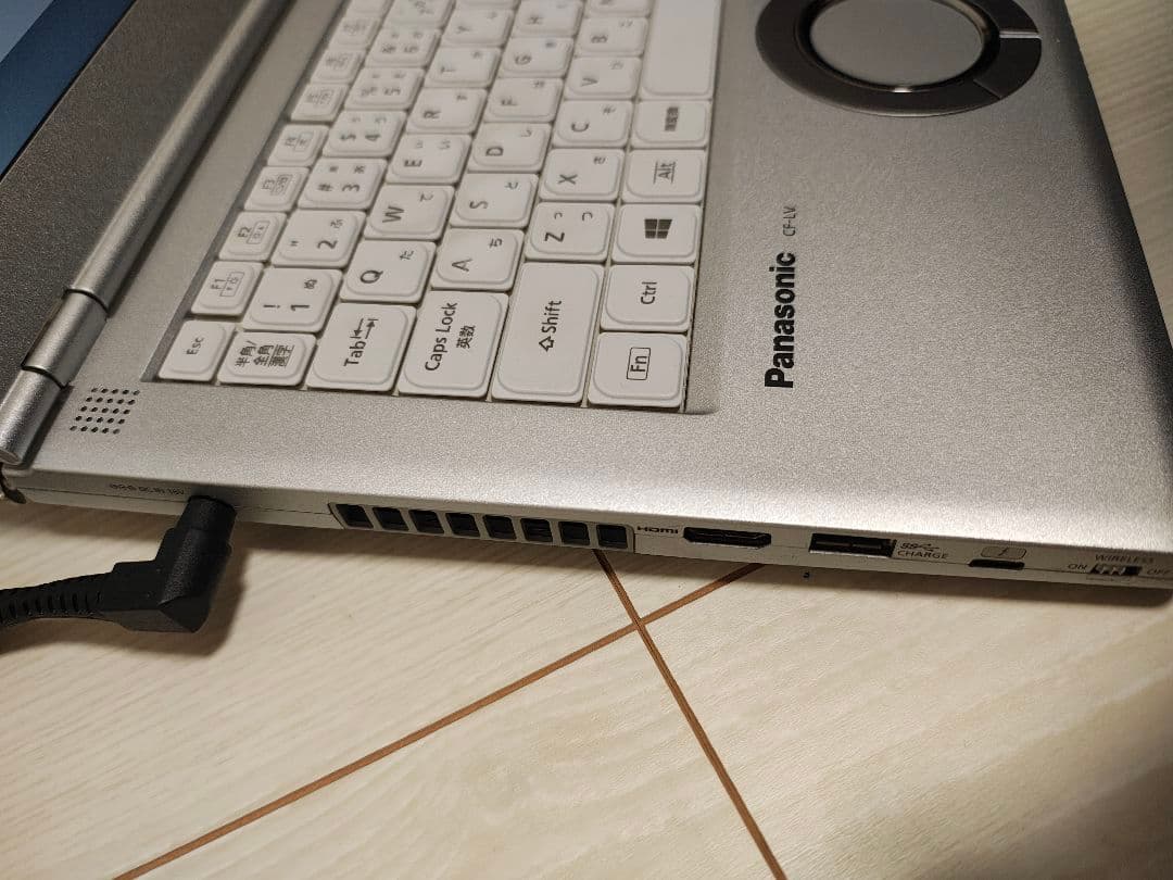 ノートパソコン　レッツノート　中古　LV7CDFQR