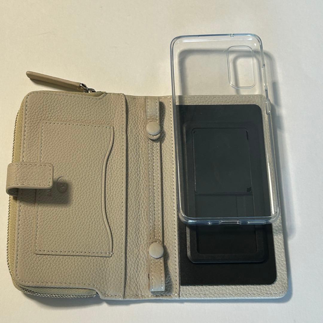 【新品未使用】デミュウDEMIU スマホケース+ストラップ ベージュ