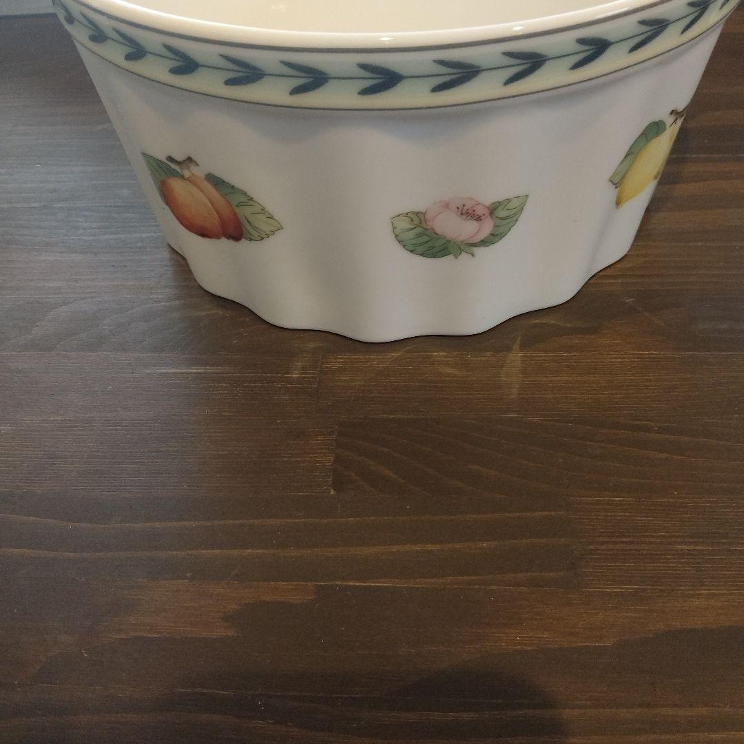 ビレロイ&ボッホ　フレンチガーデンキャセロール　大　ドイツ食器　ボウル