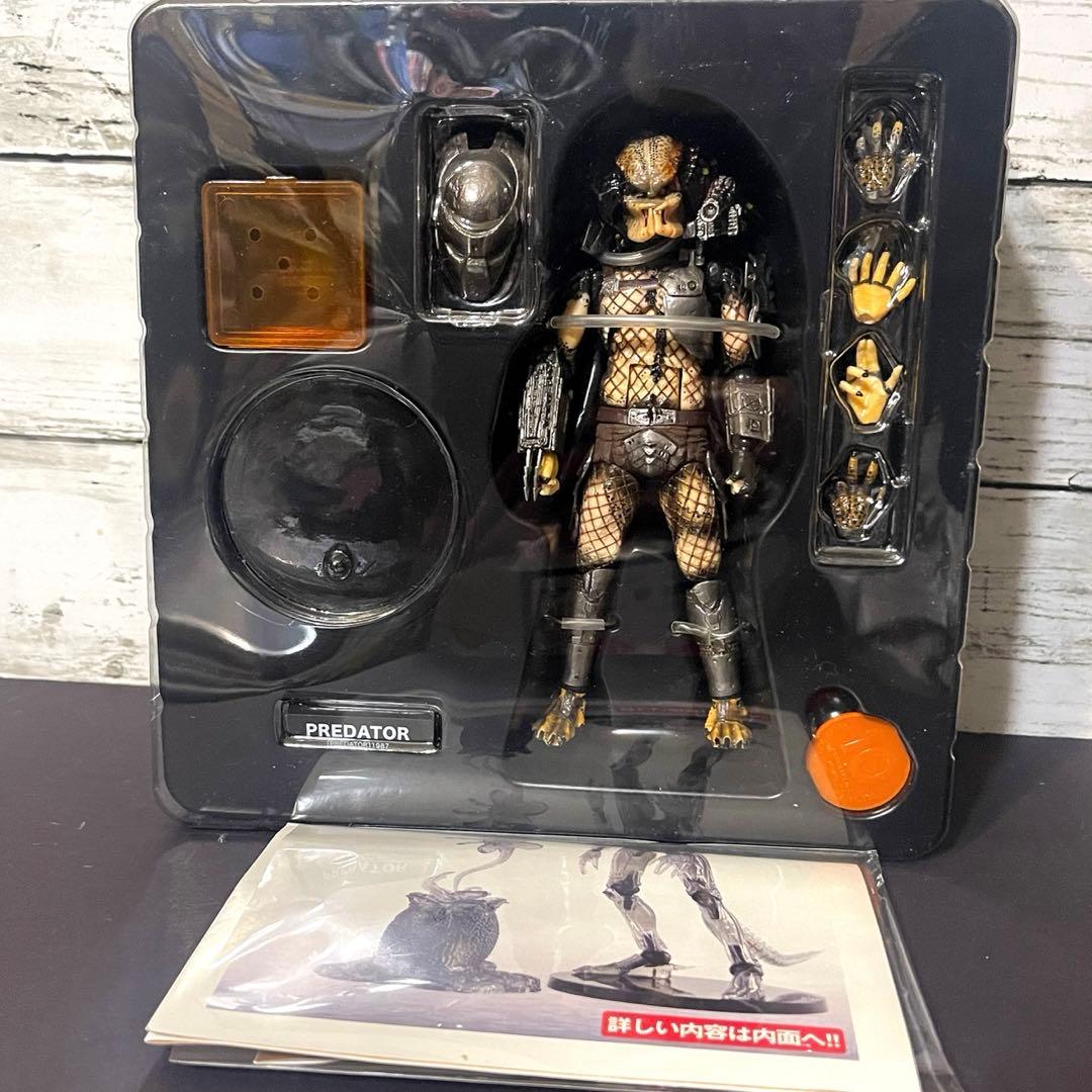 海洋堂　特撮リボルテック　プレデター