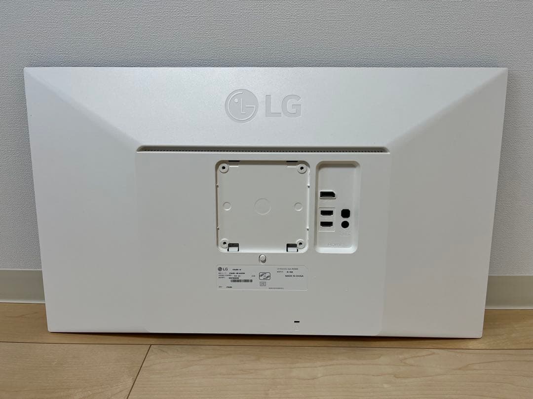LG 27UL650-W 4Kモニター 27インチ　スタンド無し