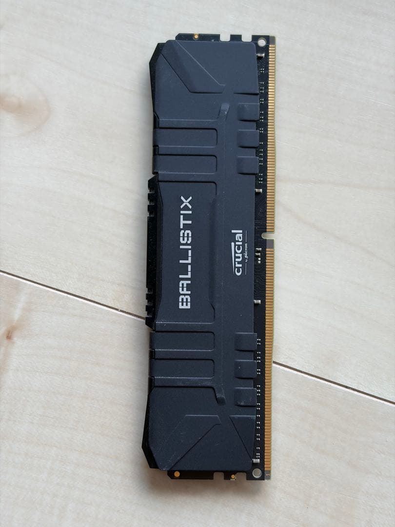 Crucial Ballistix 16GB DDR4-3200　メモリー