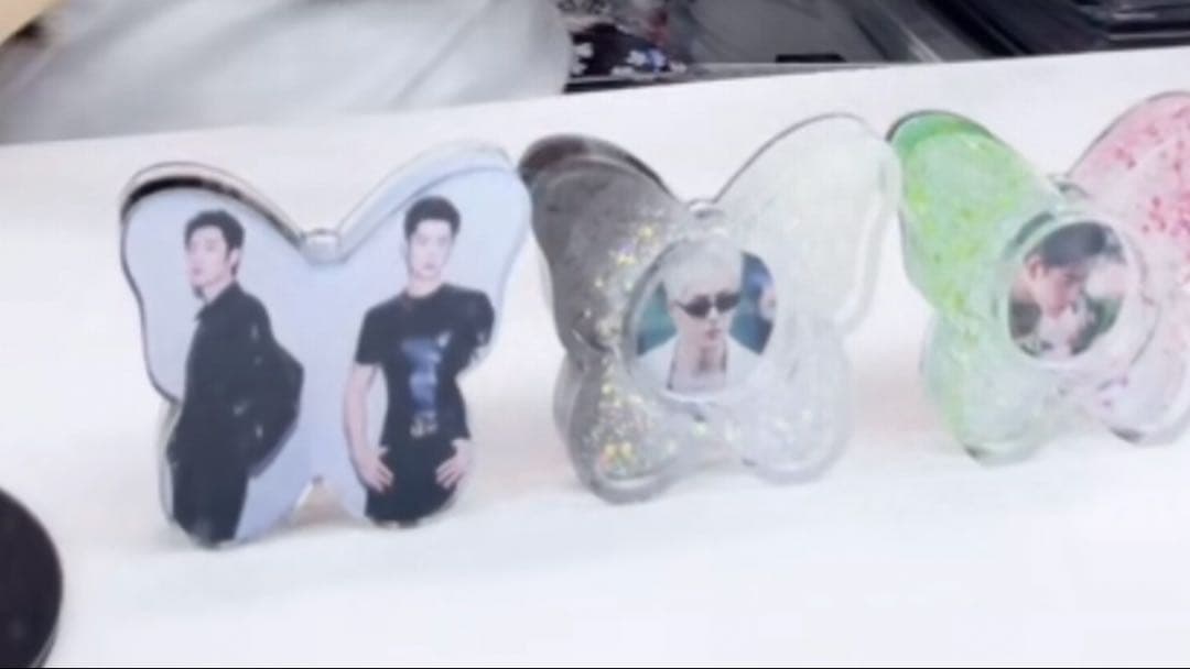 王一博 新しいレジン　の蝶のスタンド　7点セット❣️確認用❣️0403