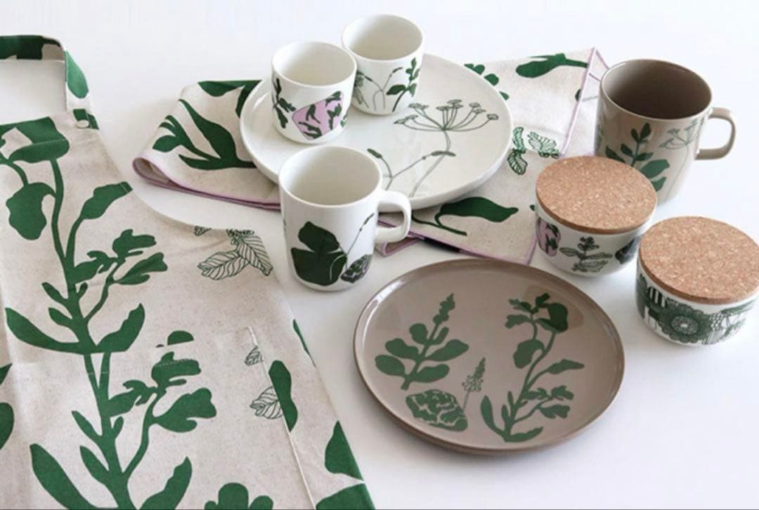 ●新品未使用●マリメッコ　marimekko エプロン　野菜　人気