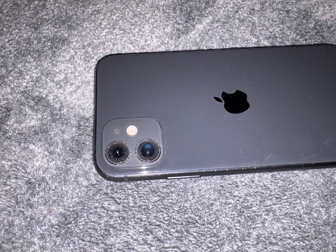 iPhone 11 64GB ブラック　　訳あり　オマケ付き