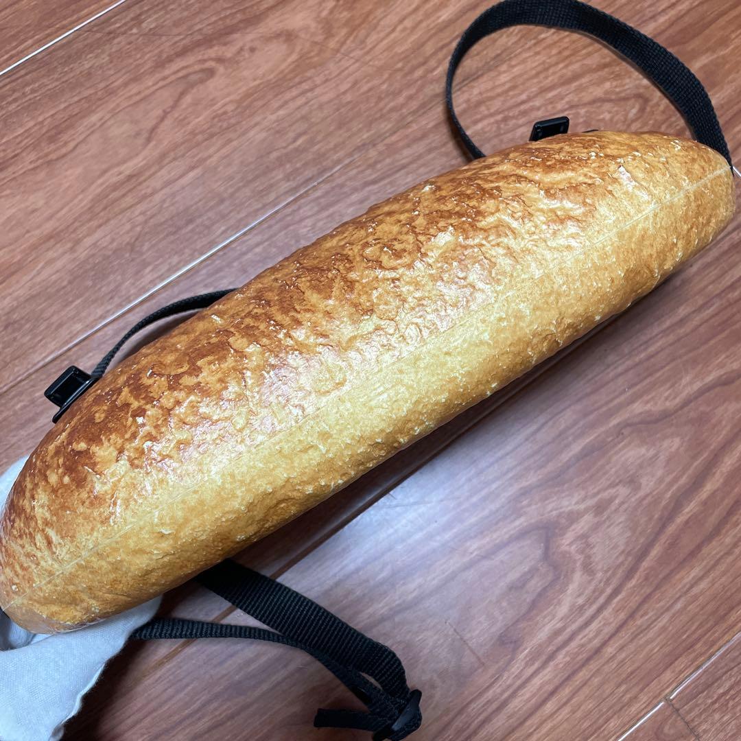 【抜群に目立ちます】パン バッグ NO.1 おもろかわいい ユニークバッグ