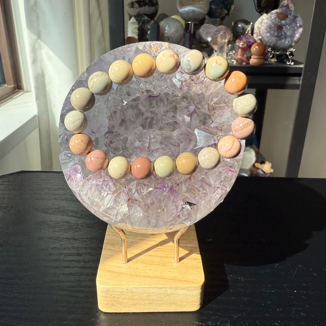 天然石タイチンルチルクォーツ共生アメジストの笑い口　置物　NO.100911