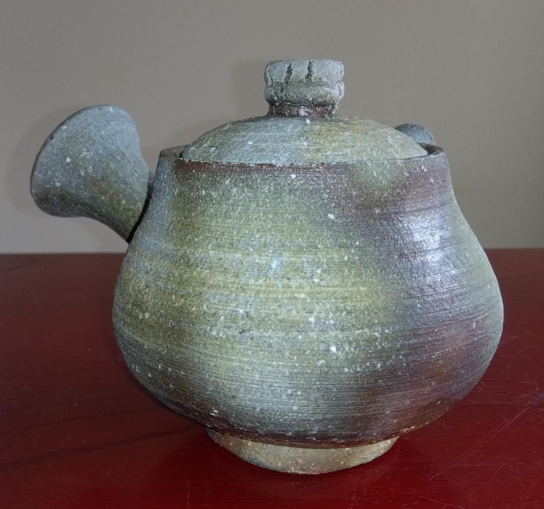 越前焼名工　白越不朝（塩越窯）自然灰釉究極美が迸る逸品横手（よこで）急須No:2