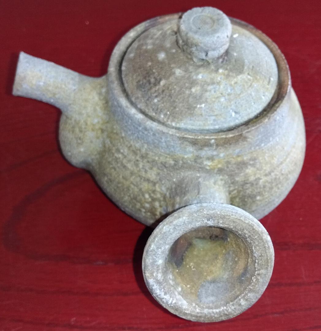 越前焼名工　白越不朝（塩越窯）自然灰釉究極美が迸る逸品横手（よこで）急須No:2