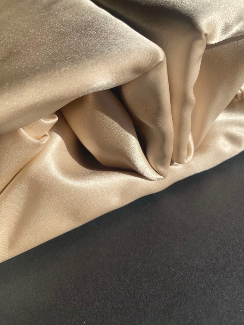 土日限定価格！新品未使用　掛けカバーシルク100% シャンパンゴールド　シングル