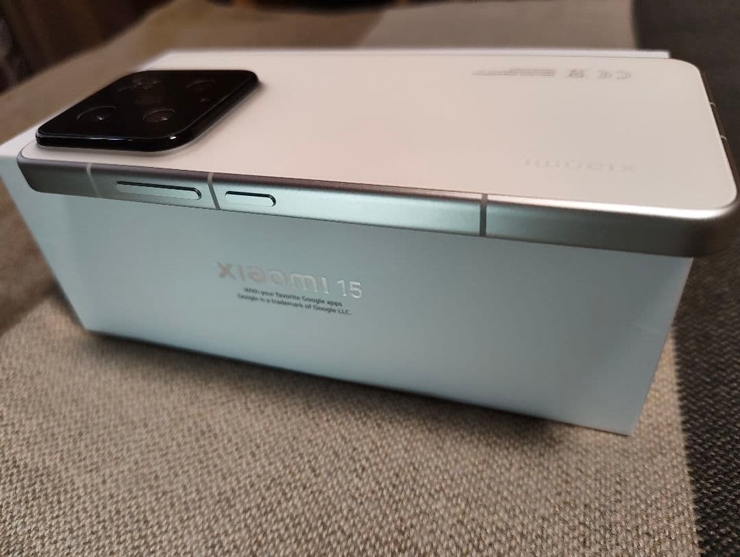 Xiaomi 15　12GB 256GB　ホワイト　SIMフリー