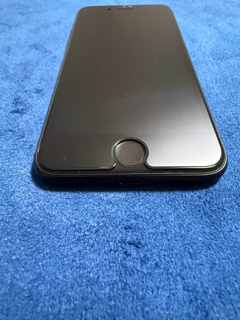 【値下げ不可】iPhone SE 第二世代　SIMフリー