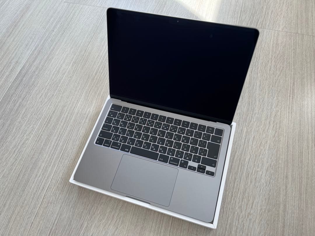 極美品 Apple MacBook Air 13インチ スペースグレー