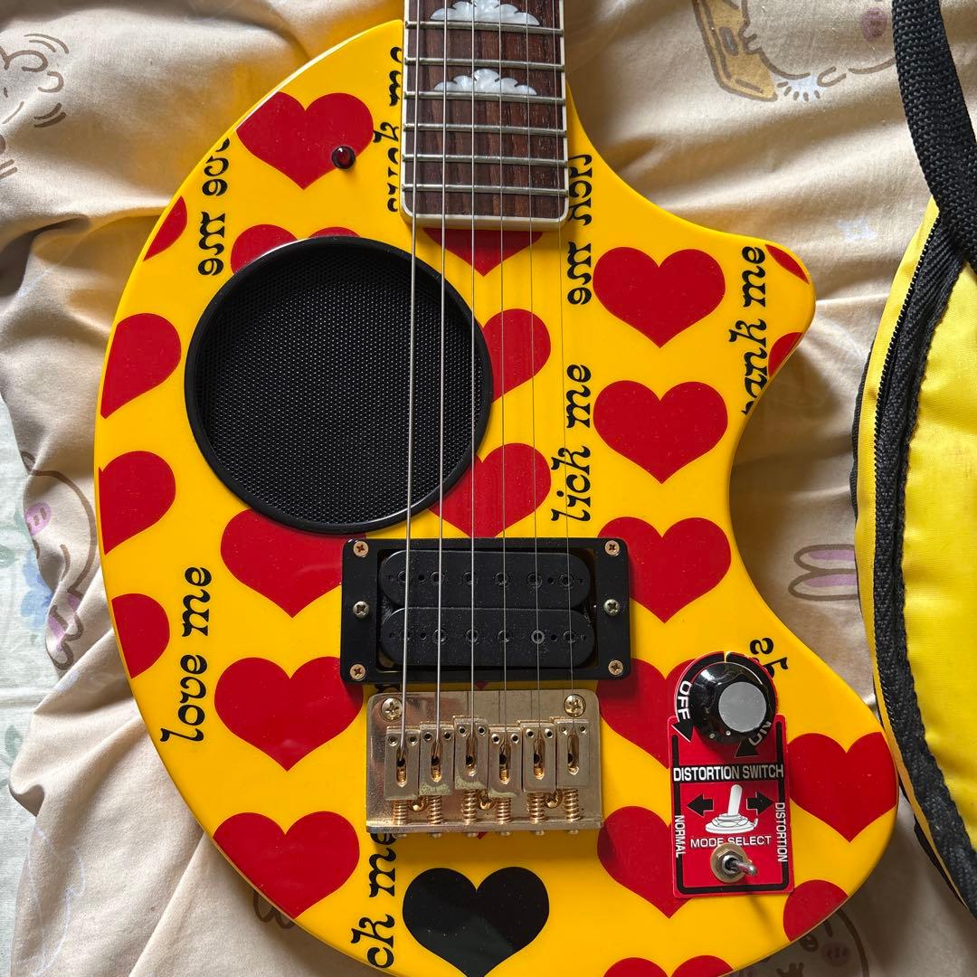 HIDE yellow Heart ギター　zo-3