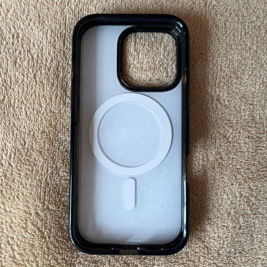 のんちゃん　MAISON KITSUNÉ iPhone16proケース