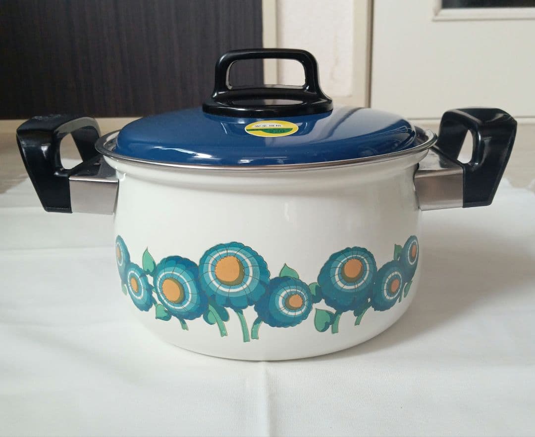 ヤマタカ ホーロー 鍋 両手鍋 片手鍋 花柄 青 昭和レトロ アンティーク