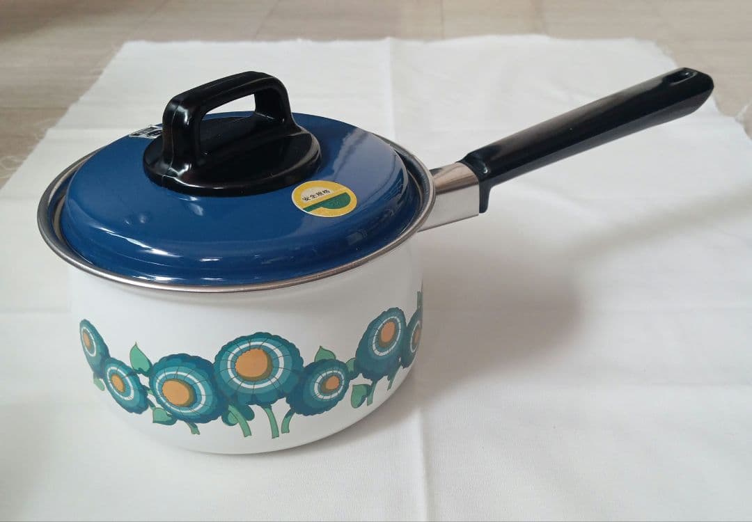 ヤマタカ ホーロー 鍋 両手鍋 片手鍋 花柄 青 昭和レトロ アンティーク