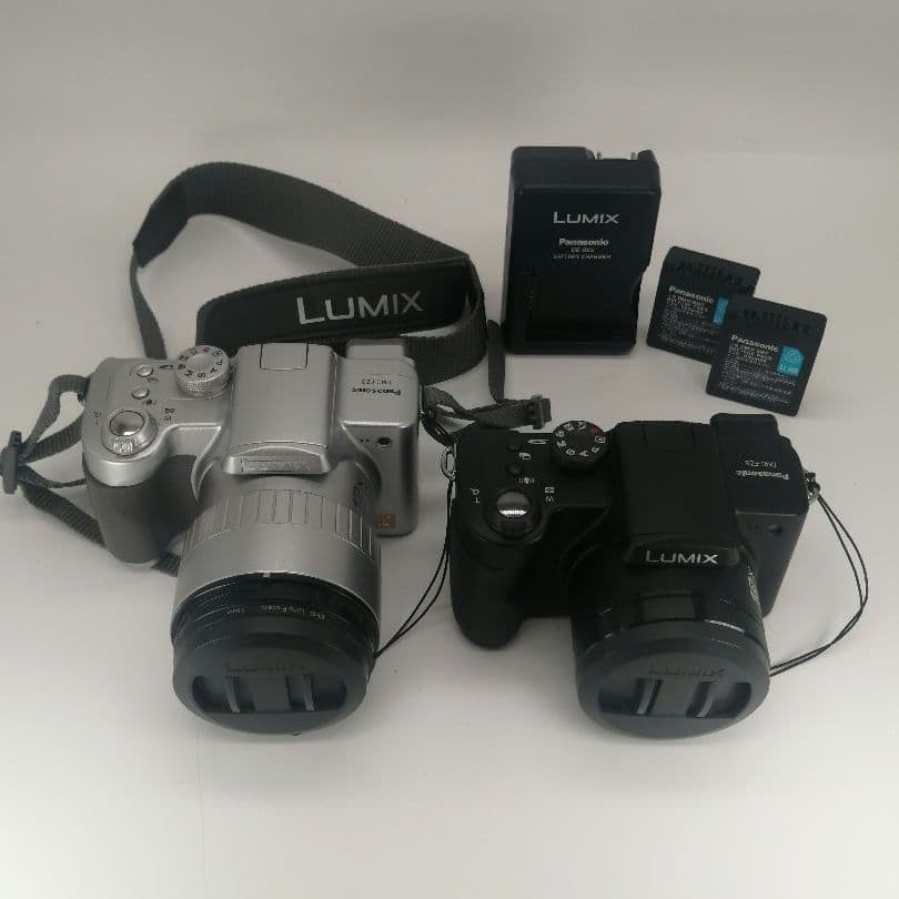 【LUMIX】パナソニック ルミックス DMC-FZ5 動作品 2台セット