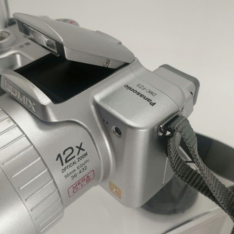 【LUMIX】パナソニック ルミックス DMC-FZ5 動作品 2台セット